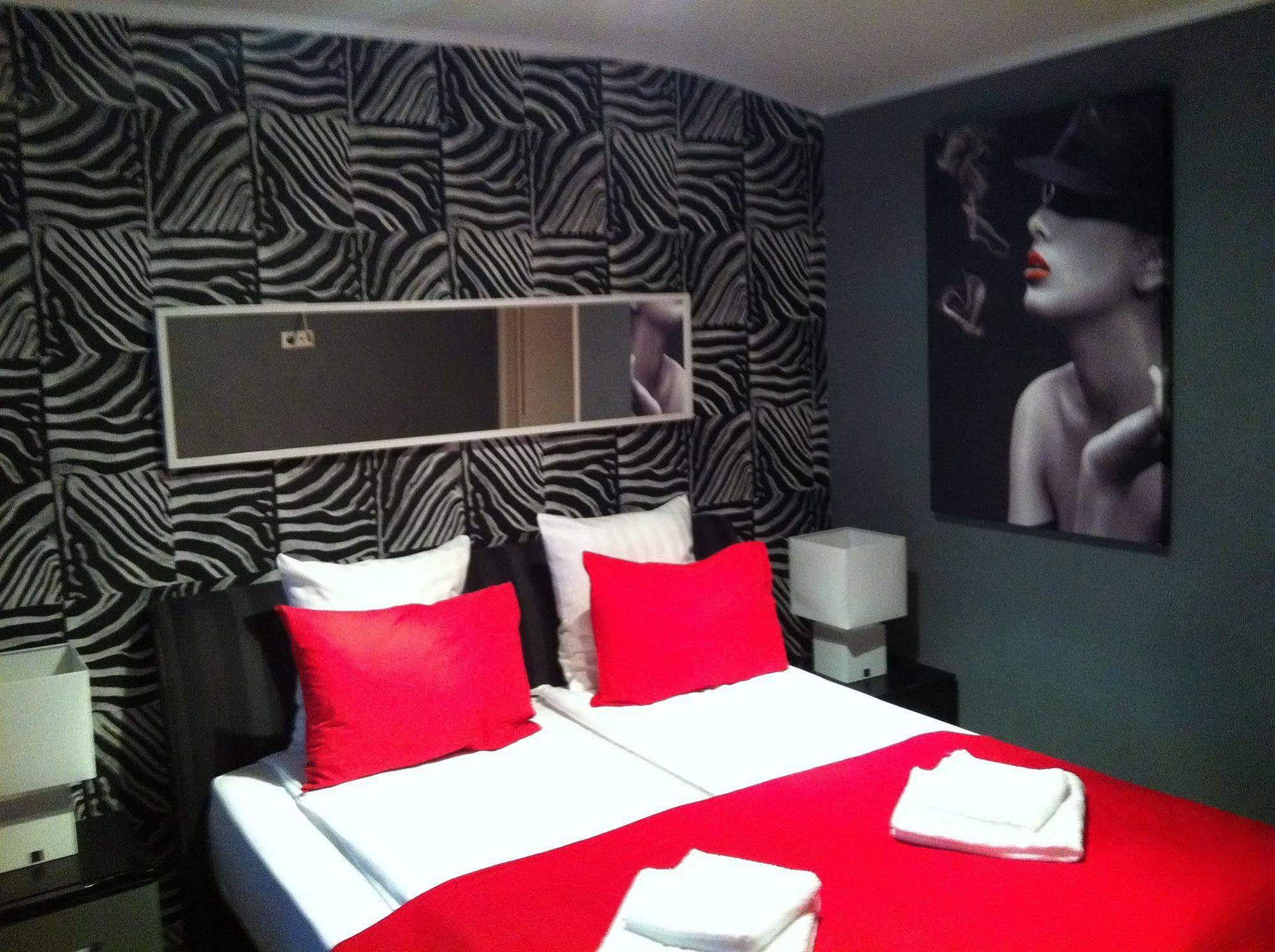 Alex Rooms Zwanenburg Extérieur photo